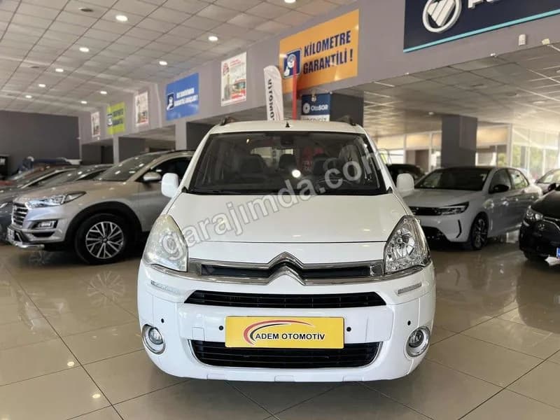 ADEM OTOMOTİV'DEN 220.000TL 6 AY %0 FAİZ İMKANI 1.6 COMBI SX(68)