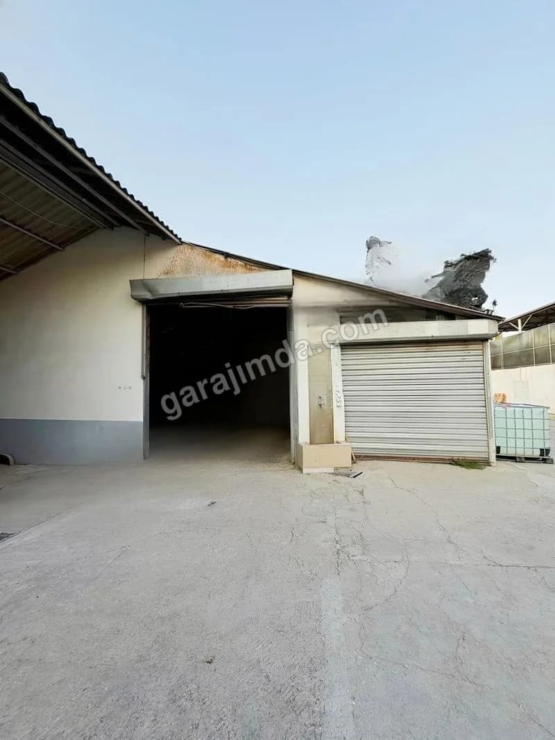 ENGİN ŞAHAN'DAN SAKİNTEPE MAHALLESİ'NDE 1100 m2 KİRALIK DEPO