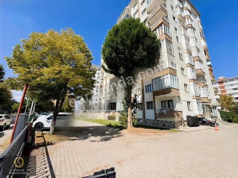 SARILAR GAYRİMENKULDEN ATATÜRK BULVARI ÜZERİ KİRALIK 3+1 DAİRE