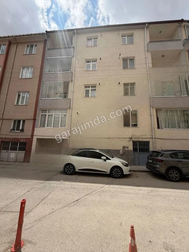 HACI SEYİT MAHALLESİ KIRIM CADDES'NE YAKINSATILIK 2+1 DAİRE