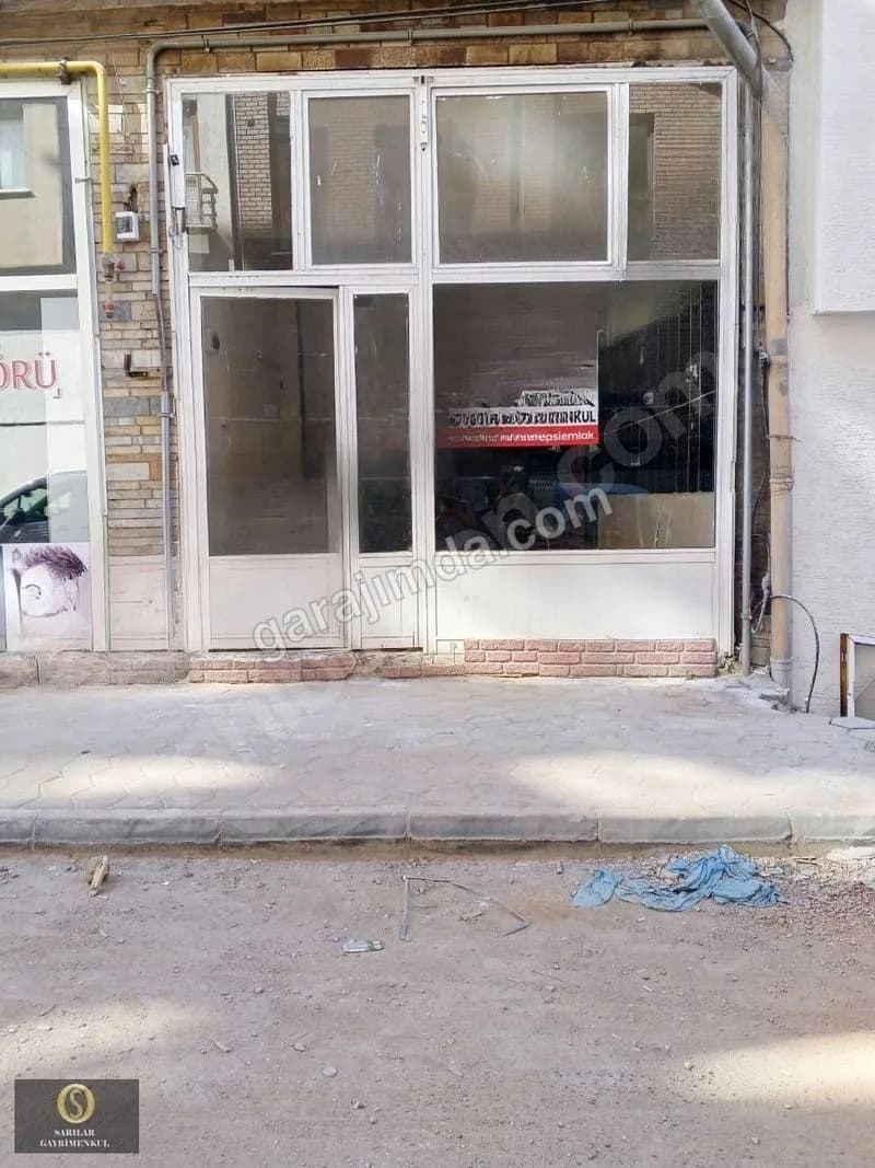 SARILAR GAYRİMENKUL DEN YUNUS EMRE CADDESİ YANİ KİRALIK İŞ YERİ