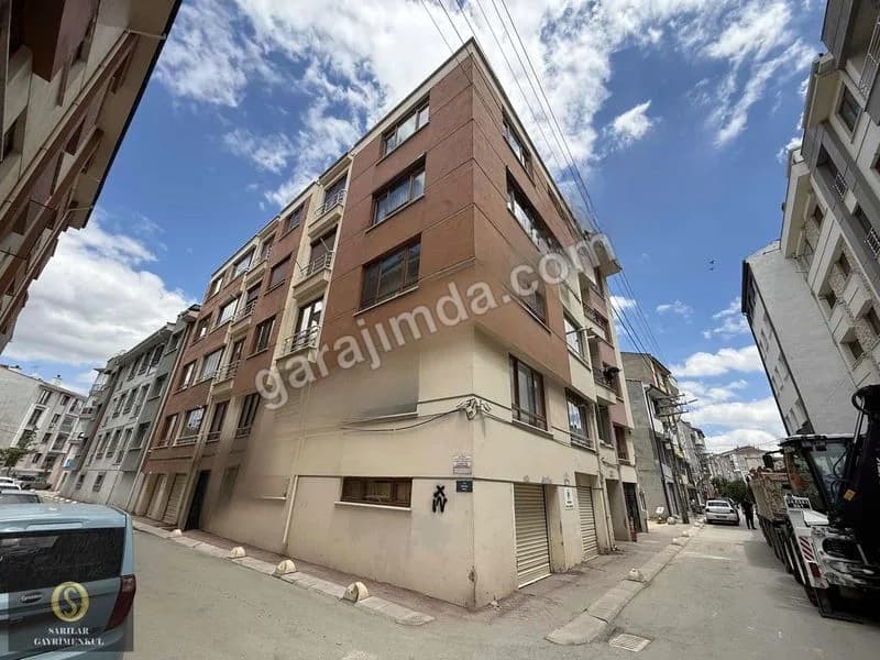 SARILAR GAYRİMENKUL ŞEHİR MERKEZİ ASANSÖRLÜ 110M² 2+1 SATILIK