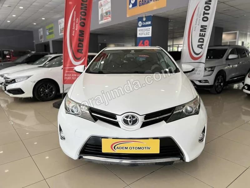 ADEM OTOMOTİV'DEN 220.000TL 6 AY %0 FAİZ AURIS OTOMATİK VİTES